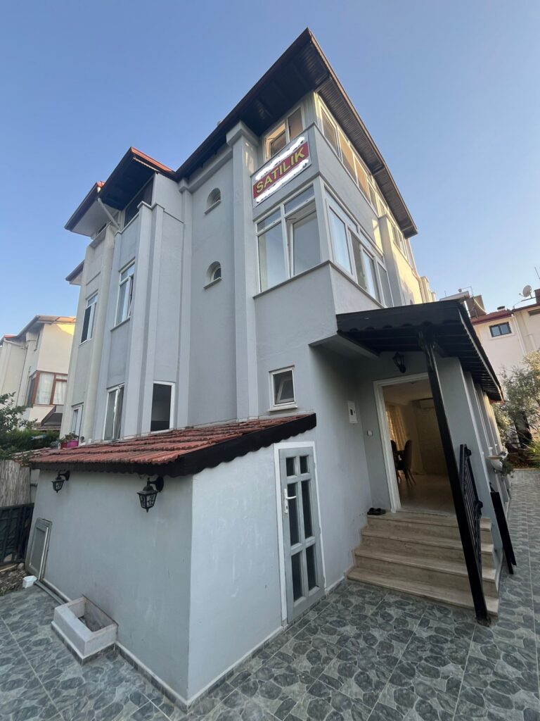 3+1 Triplex Semi-Detached Villa near Çalış Beach – Muğla / Fethiye / Çiftlik Mh. – photo 2