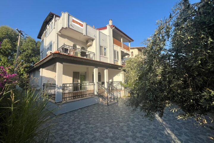 3+1 Triplex Semi-Detached Villa near Çalış Beach – Muğla / Fethiye / Çiftlik Mh. – photo 1