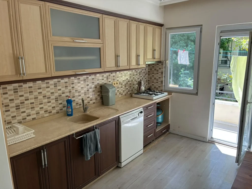 Furnished 2-Bed Apartment for Long-Term Rent in Central Fethiye – 36.62291090887044, 29.11400925482291 – photo 4