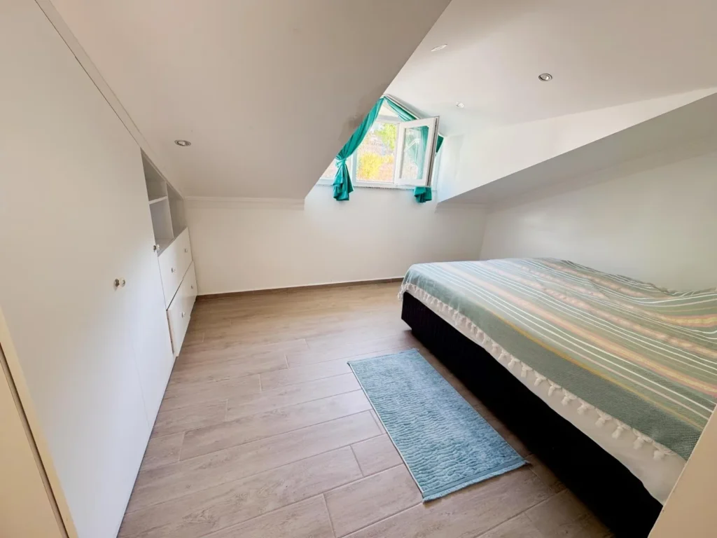 Furnished 3-Bed Duplex with Pool and Sea Views in Patlangıç – 36.623505282763674, 29.155806320043947 – photo 3